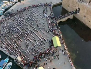 Έσπασε το ρεκόρ Γκίνες η Πάφος στο Χασάπικο! (βίντεο)